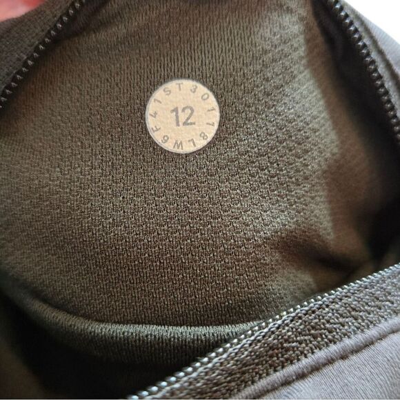 Lululemon Pace Rival Crop 22" - Dark Olive - Picture 10 of 11